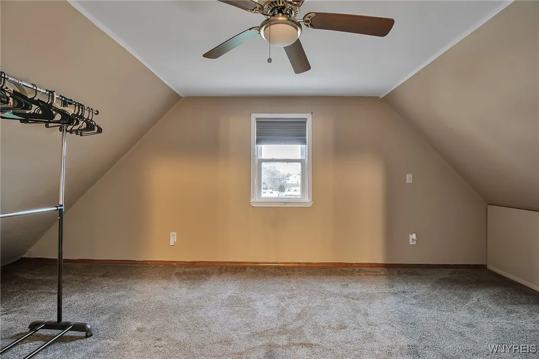 19 Crestwood Place, Cheektowaga, New York 14225, Cheektowaga, New York 14225, 4 Bedrooms Bedrooms, 9 Rooms Rooms,1 BathroomBathrooms,Residential,For Sale,19 Crestwood Place, Cheektowaga, New York 14225,0,B1651108