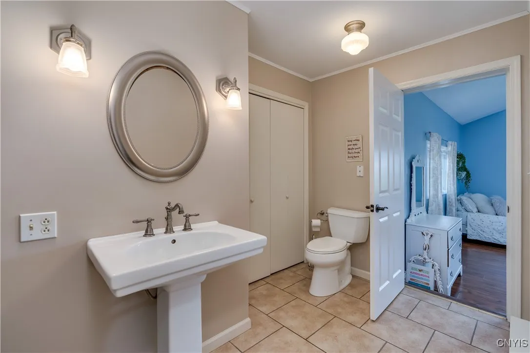 21275 County Route 63, Watertown Town, New York 13, Watertown Town, New York 13601, 4 Bedrooms Bedrooms, 10 Rooms Rooms,3 BathroomsBathrooms,Residential,For Sale,21275 County Route 63, Watertown Town, New York 13,0,S1651128