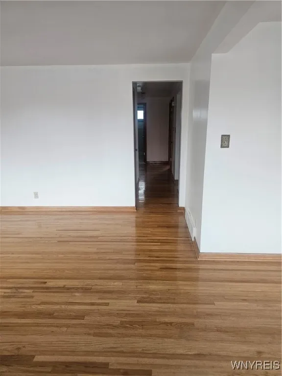 44 Aurora Drive, Cheektowaga, New York 14215, Cheektowaga, New York 14215, 3 Bedrooms Bedrooms, 6 Rooms Rooms,1 BathroomBathrooms,Residential Lease,For Rent,44 Aurora Drive, Cheektowaga, New York 14215,0,B1651127