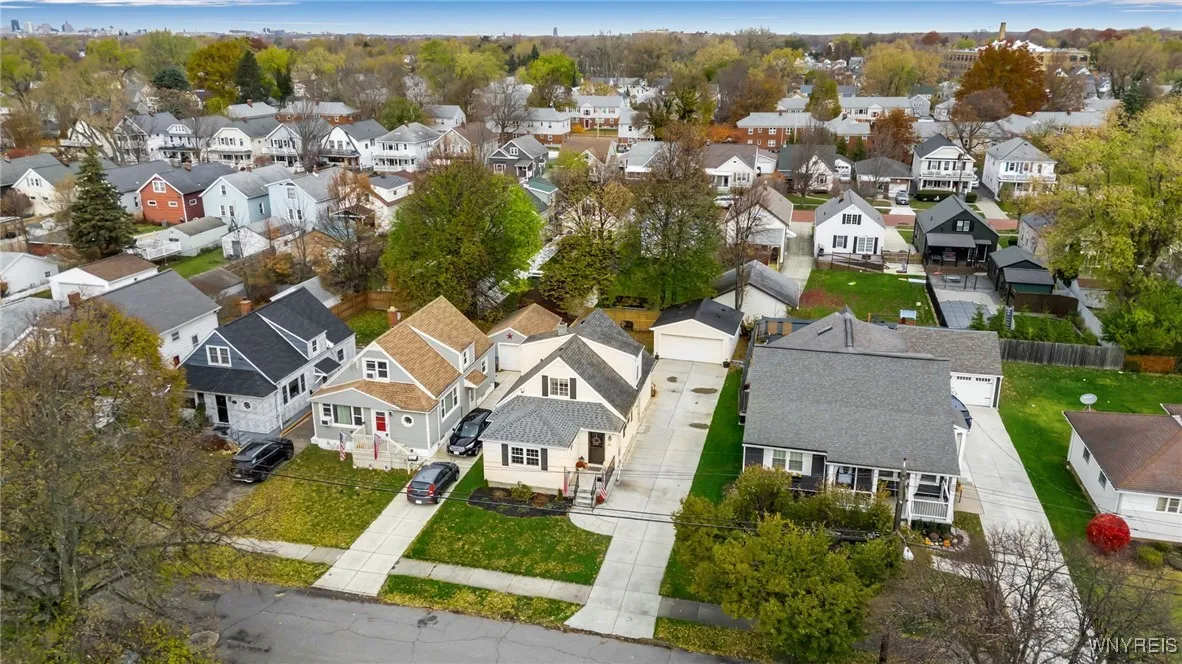 114 Whitehall Avenue, Buffalo, New York 14220, Buffalo, New York 14220, 3 Bedrooms Bedrooms, 7 Rooms Rooms,2 BathroomsBathrooms,Residential,For Sale,114 Whitehall Avenue, Buffalo, New York 14220,0,B1650453