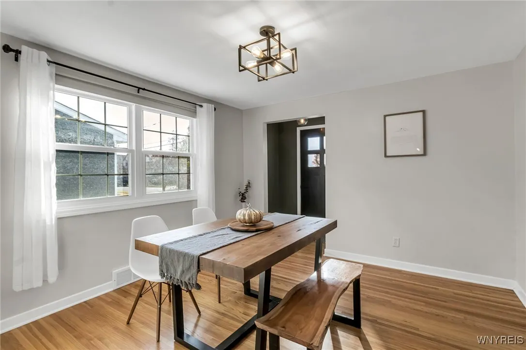 114 Whitehall Avenue, Buffalo, New York 14220, Buffalo, New York 14220, 3 Bedrooms Bedrooms, 7 Rooms Rooms,2 BathroomsBathrooms,Residential,For Sale,114 Whitehall Avenue, Buffalo, New York 14220,0,B1650453