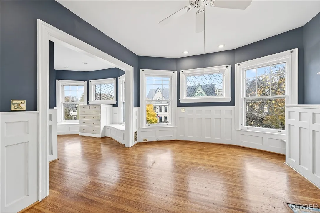 825 Auburn Avenue, Buffalo, New York 14222, Buffalo, New York 14222, 4 Bedrooms Bedrooms, 9 Rooms Rooms,2 BathroomsBathrooms,Residential,For Sale,825 Auburn Avenue, Buffalo, New York 14222,0,B1647885