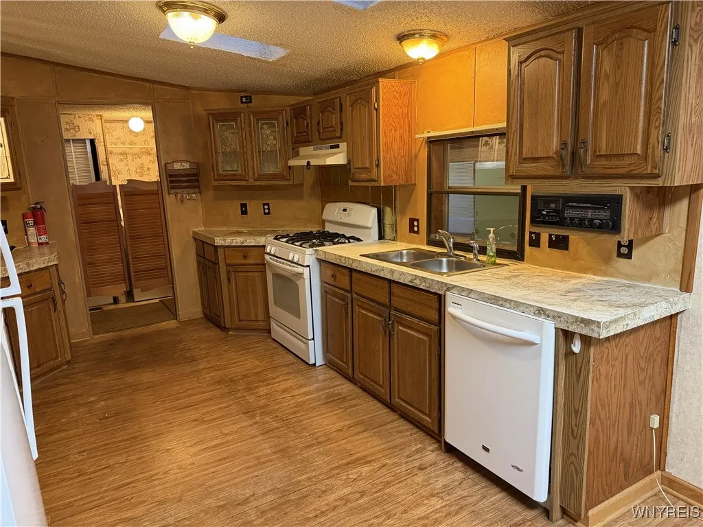 57 Lorraine Place, West Seneca, New York 14224, West Seneca, New York 14224, 3 Bedrooms Bedrooms, 11 Rooms Rooms,2 BathroomsBathrooms,Residential,For Sale,57 Lorraine Place, West Seneca, New York 14224,0,B1651199