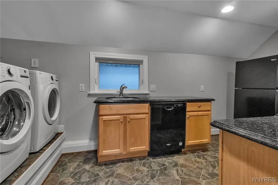 375 Plymouth Avenue, Buffalo, New York 14213, Buffalo, New York 14213, 4 Bedrooms Bedrooms, ,2 BathroomsBathrooms,Residential,For Sale,375 Plymouth Avenue, Buffalo, New York 14213,0,B1651200