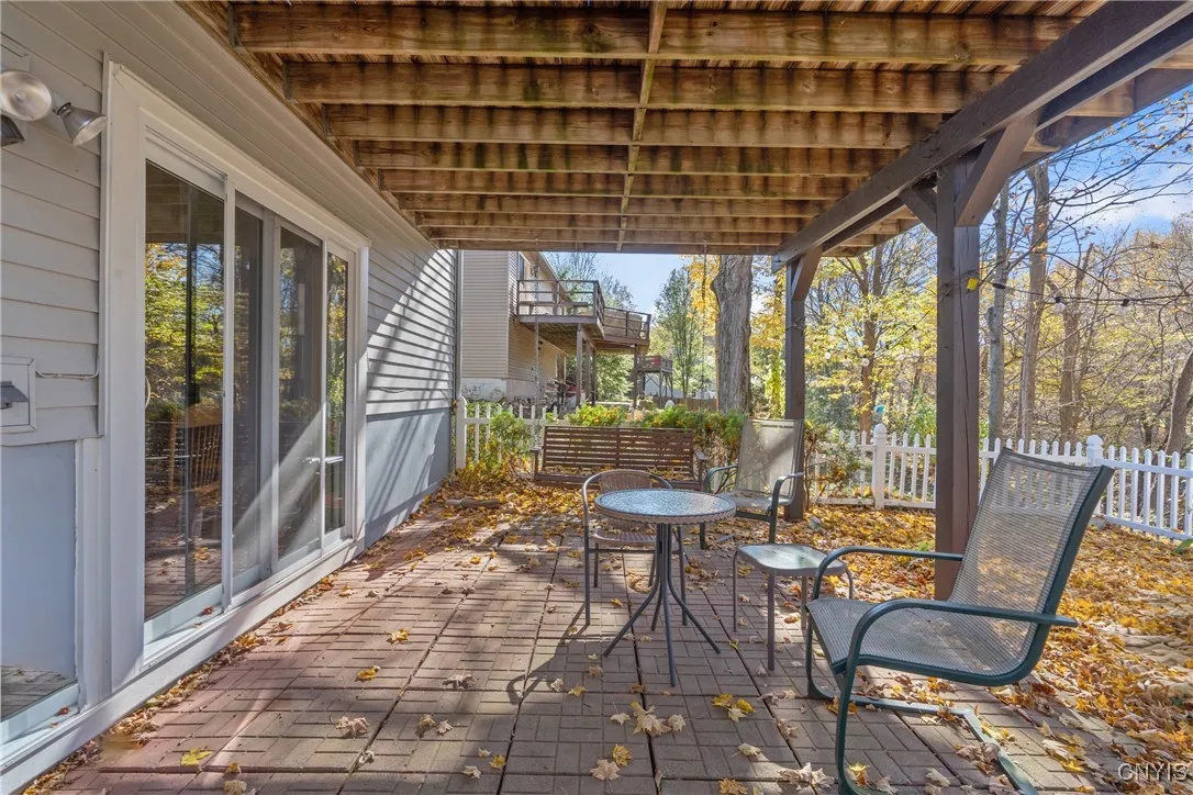 118 Feldspar Drive, Camillus, New York 13219, Camillus, New York 13219, 3 Bedrooms Bedrooms, 8 Rooms Rooms,1 BathroomBathrooms,Residential,For Sale,118 Feldspar Drive, Camillus, New York 13219,0,S1649693