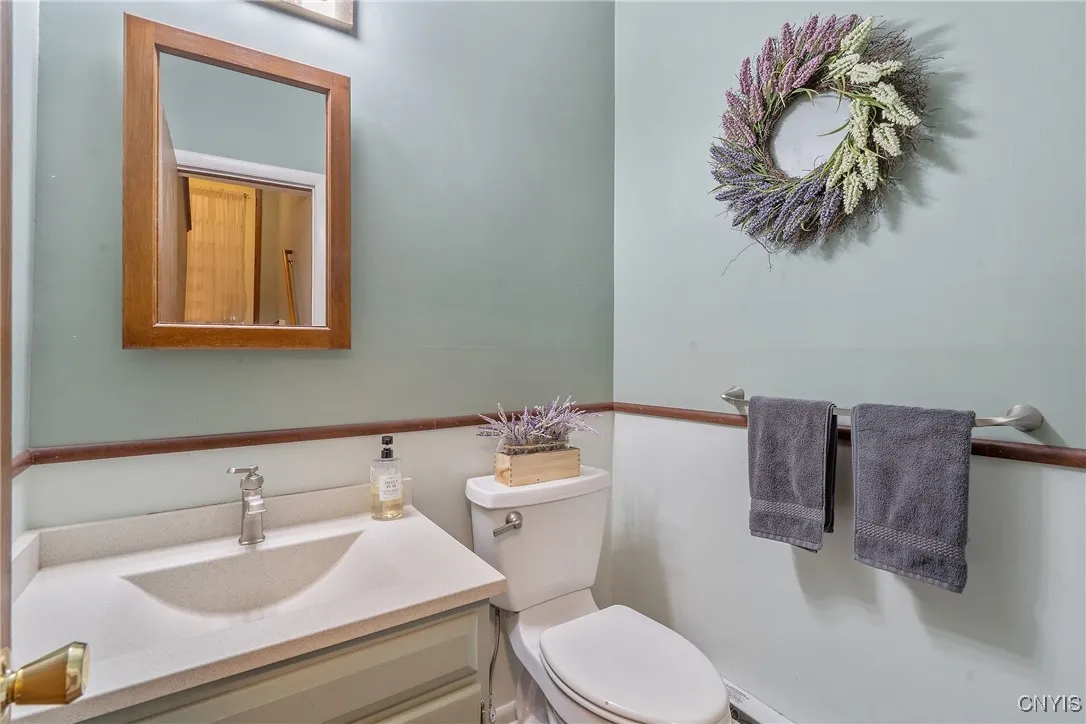 118 Feldspar Drive, Camillus, New York 13219, Camillus, New York 13219, 3 Bedrooms Bedrooms, 8 Rooms Rooms,1 BathroomBathrooms,Residential,For Sale,118 Feldspar Drive, Camillus, New York 13219,0,S1649693