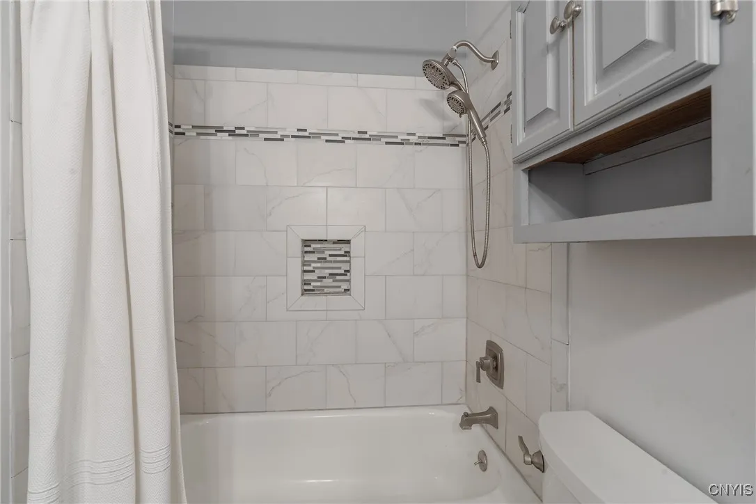 118 Feldspar Drive, Camillus, New York 13219, Camillus, New York 13219, 3 Bedrooms Bedrooms, 8 Rooms Rooms,1 BathroomBathrooms,Residential,For Sale,118 Feldspar Drive, Camillus, New York 13219,0,S1649693