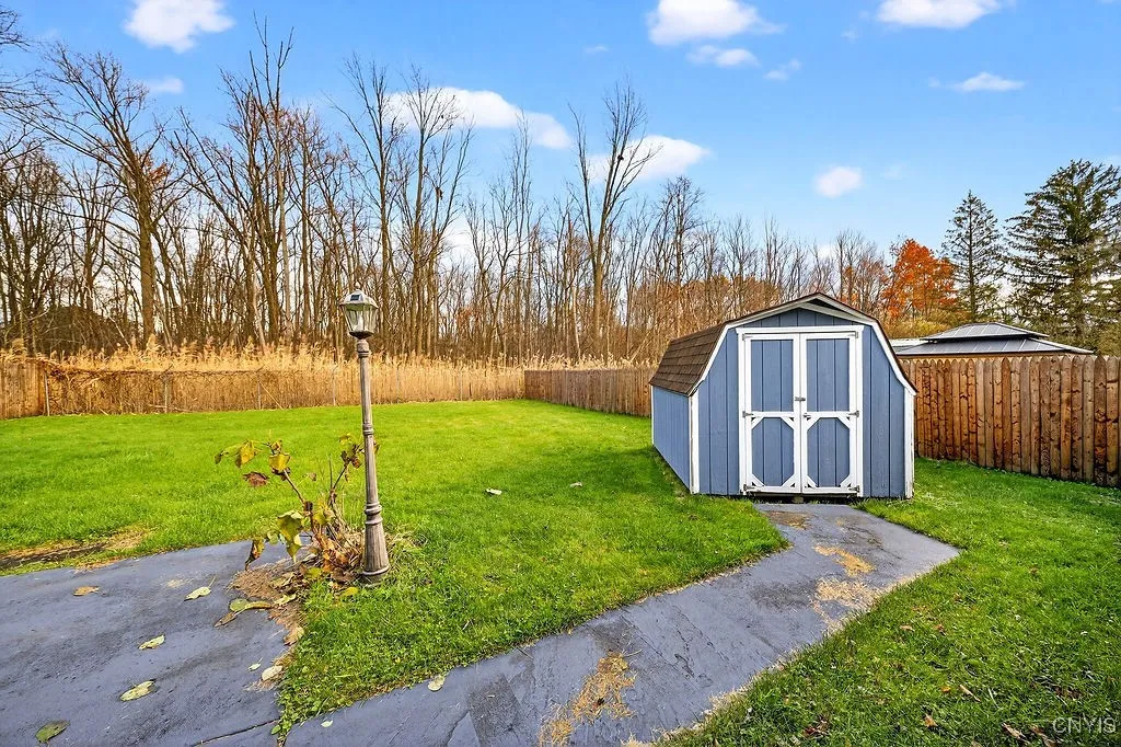 105 Florida Road South, Salina, New York 13211, Salina, New York 13211, 3 Bedrooms Bedrooms, 6 Rooms Rooms,2 BathroomsBathrooms,Residential,For Sale,105 Florida Road South, Salina, New York 13211,0,S1651215