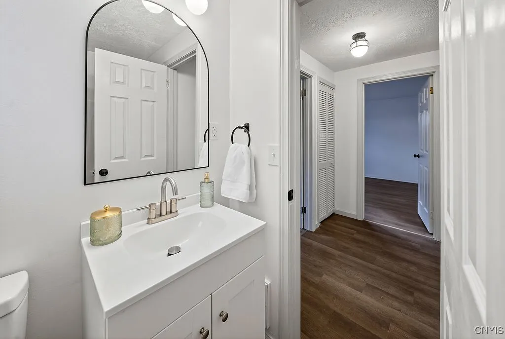 105 Florida Road South, Salina, New York 13211, Salina, New York 13211, 3 Bedrooms Bedrooms, 6 Rooms Rooms,2 BathroomsBathrooms,Residential,For Sale,105 Florida Road South, Salina, New York 13211,0,S1651215