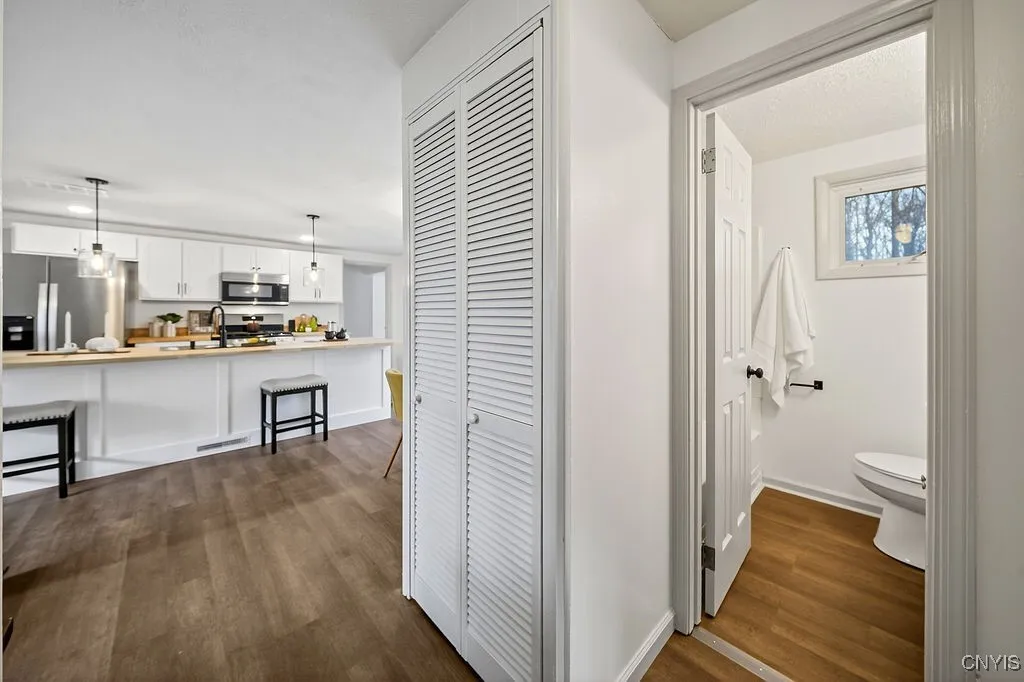 105 Florida Road South, Salina, New York 13211, Salina, New York 13211, 3 Bedrooms Bedrooms, 6 Rooms Rooms,2 BathroomsBathrooms,Residential,For Sale,105 Florida Road South, Salina, New York 13211,0,S1651215