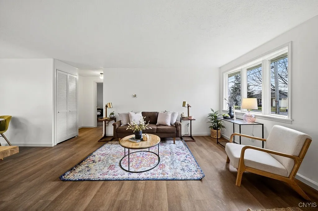 105 Florida Road South, Salina, New York 13211, Salina, New York 13211, 3 Bedrooms Bedrooms, 6 Rooms Rooms,2 BathroomsBathrooms,Residential,For Sale,105 Florida Road South, Salina, New York 13211,0,S1651215