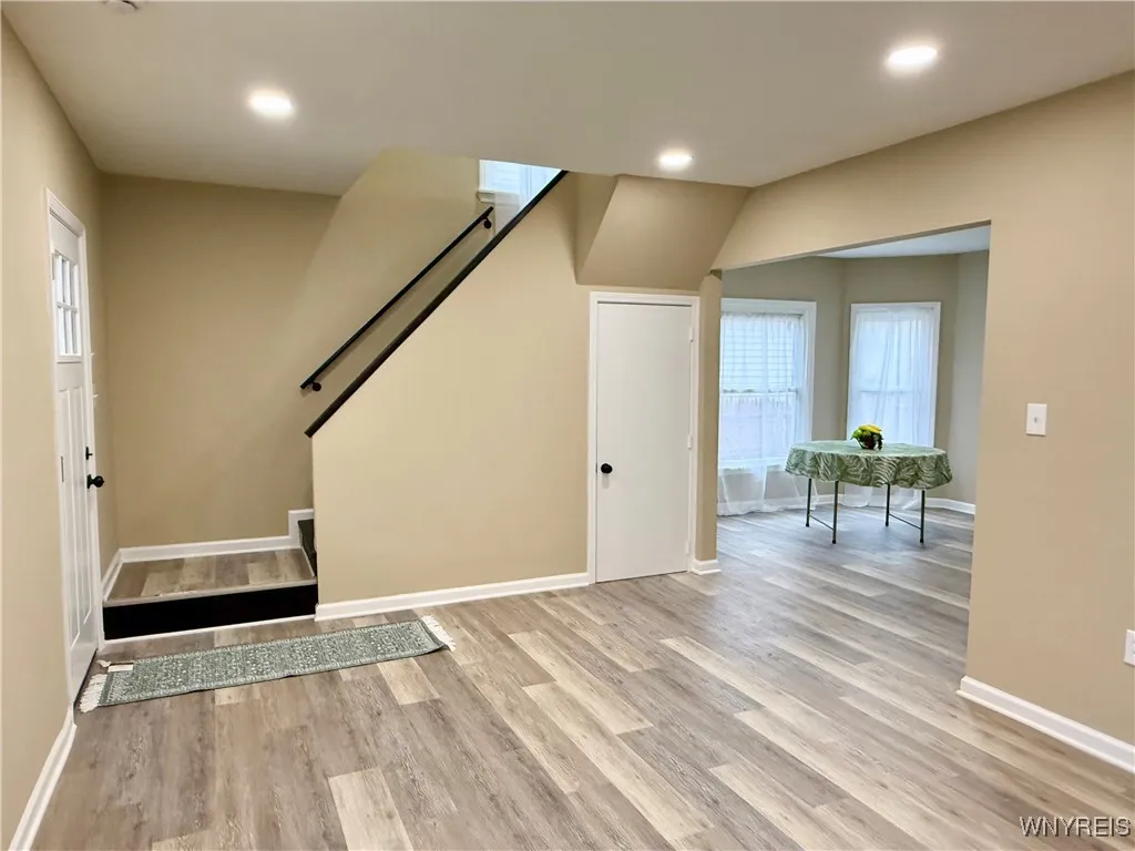 1717 Whitney Avenue, Niagara Falls, New York 14301, Niagara Falls, New York 14301, 4 Bedrooms Bedrooms, 9 Rooms Rooms,2 BathroomsBathrooms,Residential,For Sale,1717 Whitney Avenue, Niagara Falls, New York 14301,0,B1651110