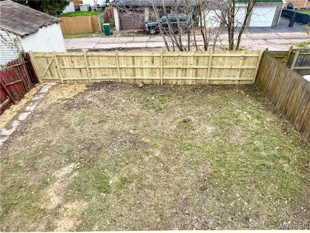 1717 Whitney Avenue, Niagara Falls, New York 14301, Niagara Falls, New York 14301, 4 Bedrooms Bedrooms, 9 Rooms Rooms,2 BathroomsBathrooms,Residential,For Sale,1717 Whitney Avenue, Niagara Falls, New York 14301,0,B1651110