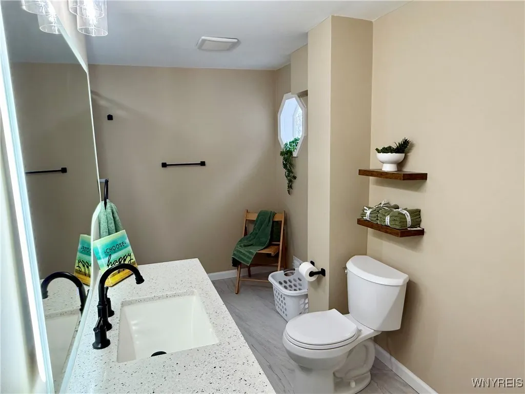 1717 Whitney Avenue, Niagara Falls, New York 14301, Niagara Falls, New York 14301, 4 Bedrooms Bedrooms, 9 Rooms Rooms,2 BathroomsBathrooms,Residential,For Sale,1717 Whitney Avenue, Niagara Falls, New York 14301,0,B1651110