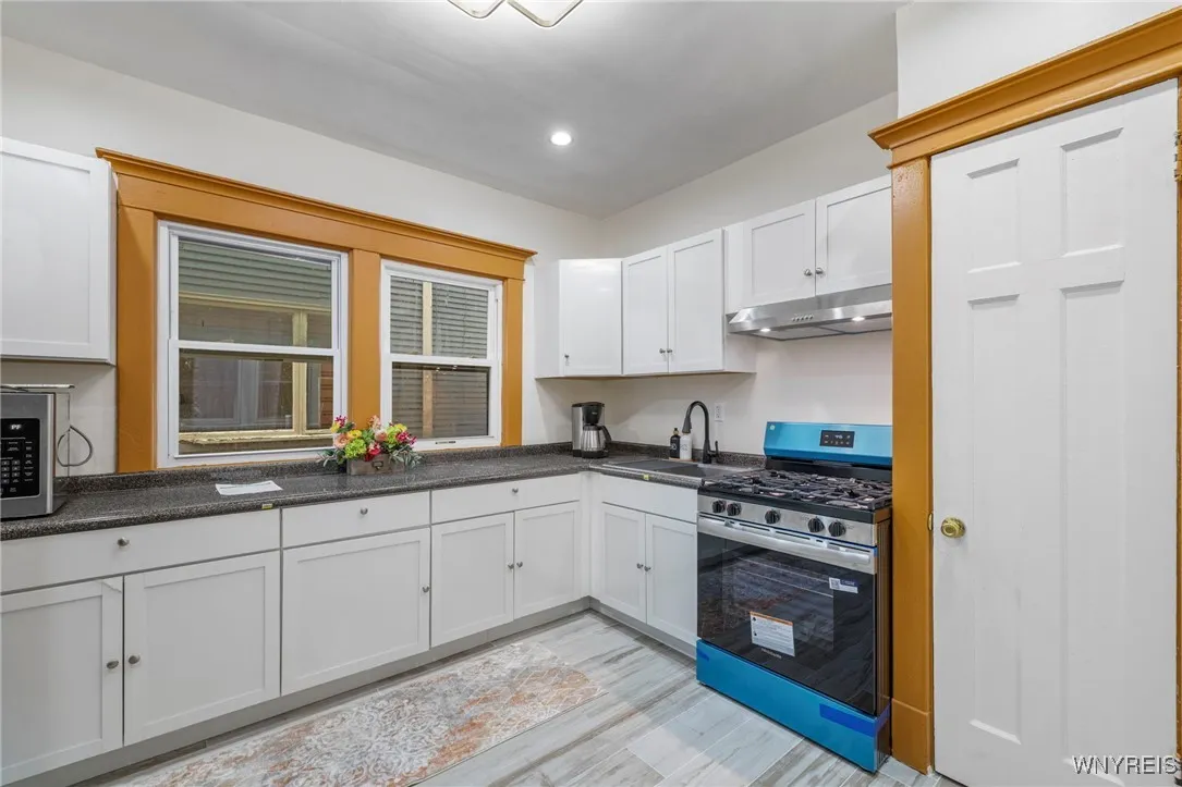 30 Goulding Avenue, Buffalo, New York 14208, Buffalo, New York 14208, 8 Bedrooms Bedrooms, ,2 BathroomsBathrooms,Residential,For Sale,30 Goulding Avenue, Buffalo, New York 14208,0,B1651186