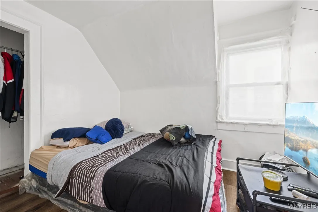 152 Zelmer Street, Buffalo, New York 14211, Buffalo, New York 14211, 5 Bedrooms Bedrooms, ,2 BathroomsBathrooms,Residential,For Sale,152 Zelmer Street, Buffalo, New York 14211,0,B1651236