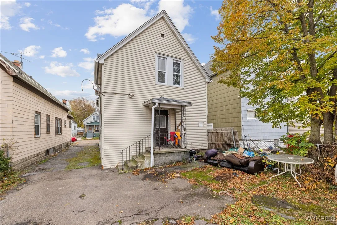 152 Zelmer Street, Buffalo, New York 14211, Buffalo, New York 14211, 5 Bedrooms Bedrooms, ,2 BathroomsBathrooms,Residential,For Sale,152 Zelmer Street, Buffalo, New York 14211,0,B1651236