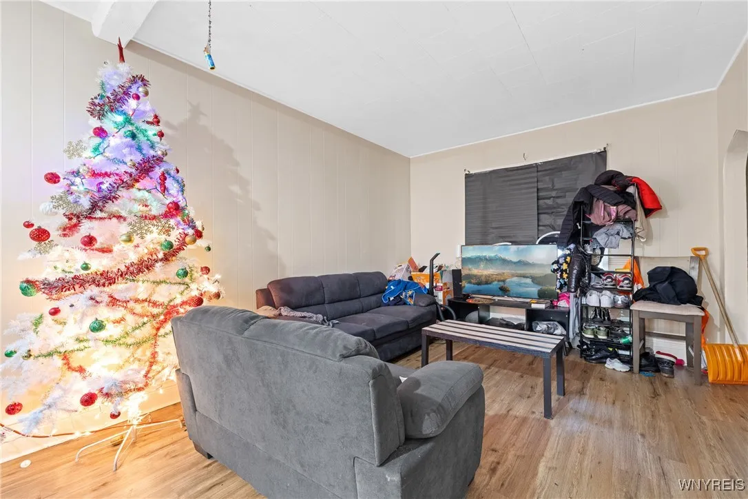 152 Zelmer Street, Buffalo, New York 14211, Buffalo, New York 14211, 5 Bedrooms Bedrooms, ,2 BathroomsBathrooms,Residential,For Sale,152 Zelmer Street, Buffalo, New York 14211,0,B1651236