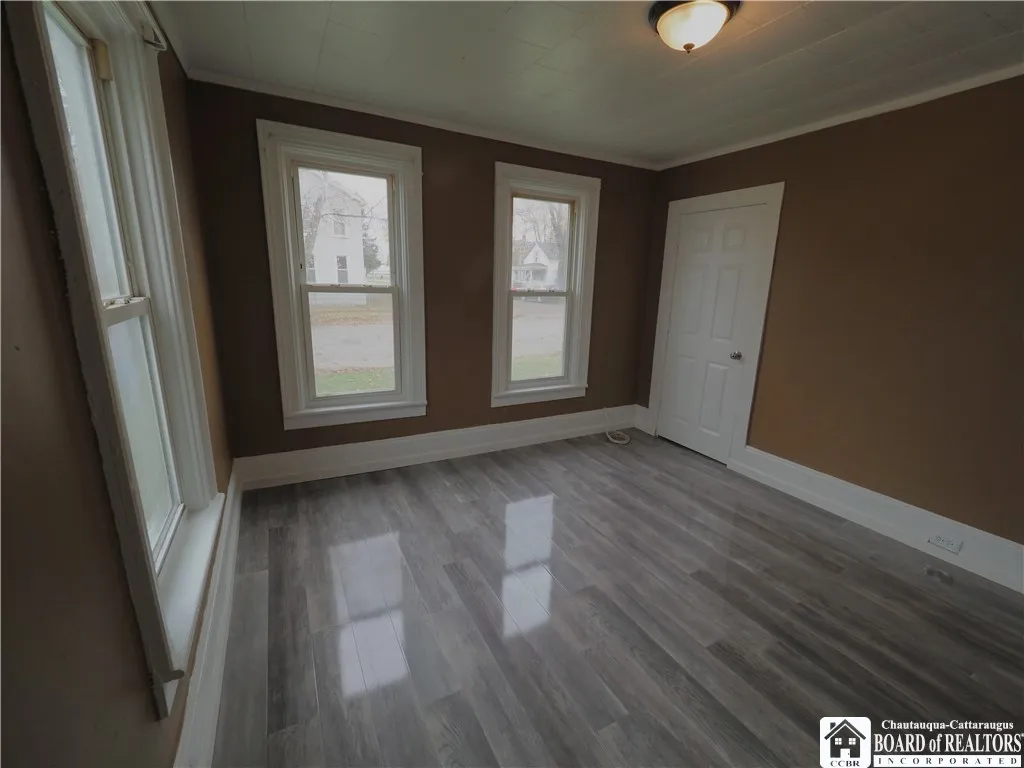 83 West 2nd Street, Dunkirk, New York 14048, Dunkirk, New York 14048, 4 Bedrooms Bedrooms, 8 Rooms Rooms,1 BathroomBathrooms,Residential,For Sale,83 West 2nd Street, Dunkirk, New York 14048,0,R1651218