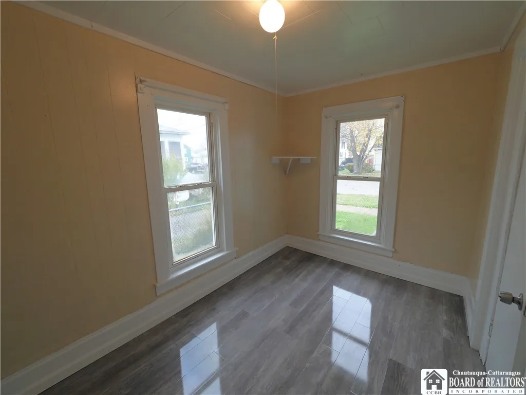 83 West 2nd Street, Dunkirk, New York 14048, Dunkirk, New York 14048, 4 Bedrooms Bedrooms, 8 Rooms Rooms,1 BathroomBathrooms,Residential,For Sale,83 West 2nd Street, Dunkirk, New York 14048,0,R1651218