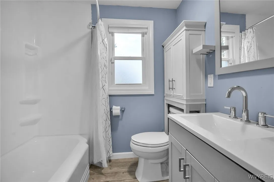 27 South Irwinwood Road, Lancaster, New York 14086, Lancaster, New York 14086, 3 Bedrooms Bedrooms, 5 Rooms Rooms,1 BathroomBathrooms,Residential,For Sale,27 South Irwinwood Road, Lancaster, New York 14086,0,B1649937