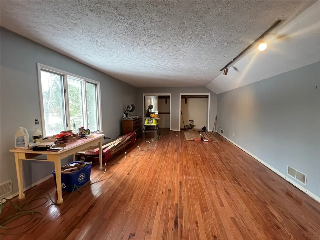 2nd Floor Primary Bedroom