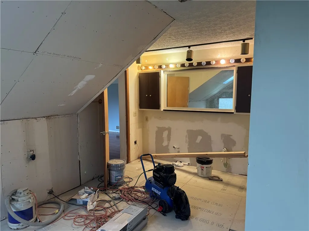 334 Gilmore Road, Clarkson, New York 14420, Clarkson, New York 14420, 3 Bedrooms Bedrooms, 7 Rooms Rooms,3 BathroomsBathrooms,Residential,For Sale,334 Gilmore Road, Clarkson, New York 14420,0,R1651164