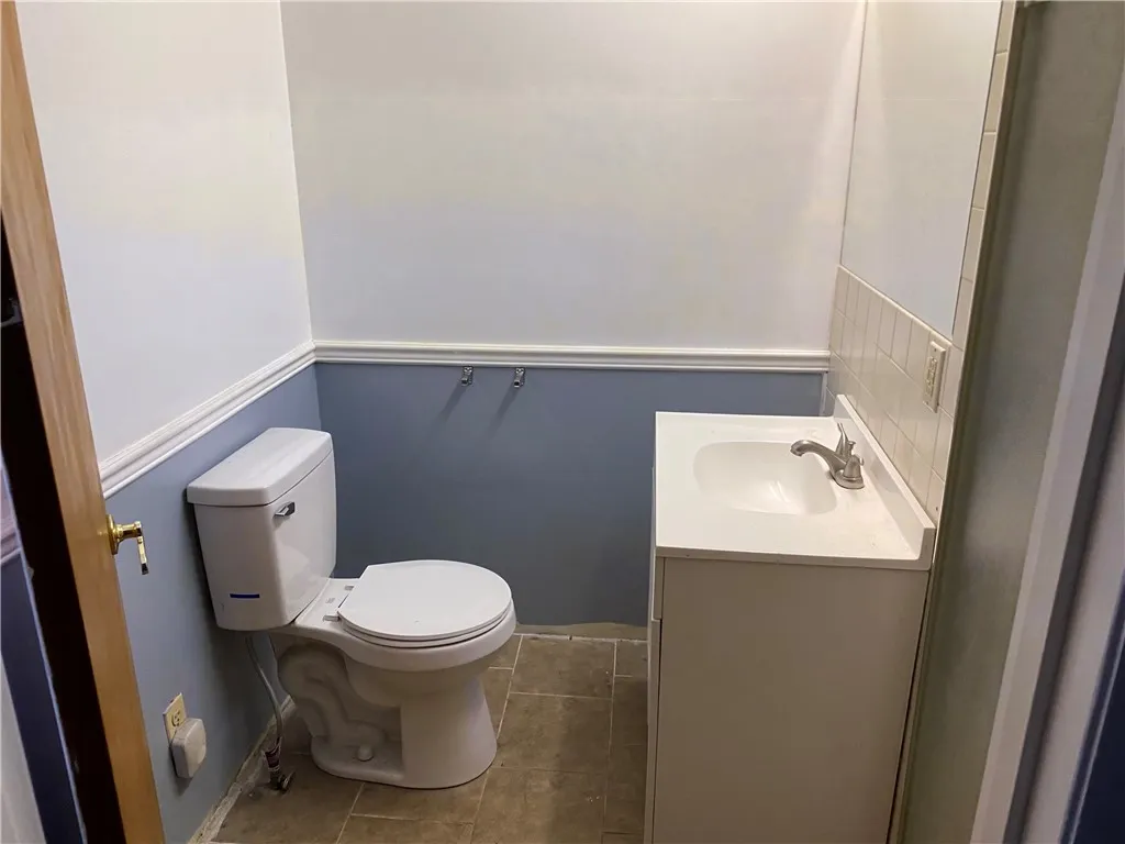 First Floor Bathroom #2