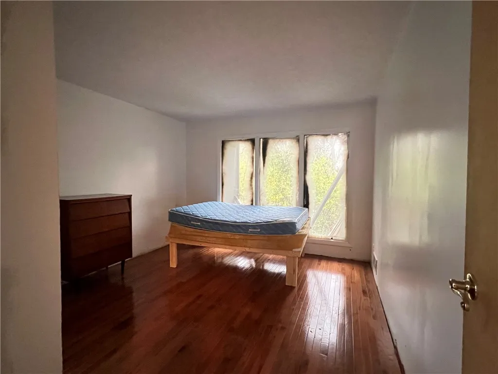 Guest Bedroom 1st Floor