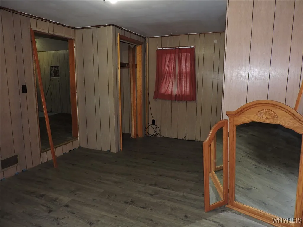 101 Pearl Street, Concord, New York 14141, Concord, New York 14141, 3 Bedrooms Bedrooms, 6 Rooms Rooms,1 BathroomBathrooms,Residential,For Sale,101 Pearl Street, Concord, New York 14141,0,B1651259