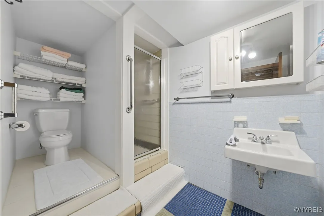 asement Full Bathroom