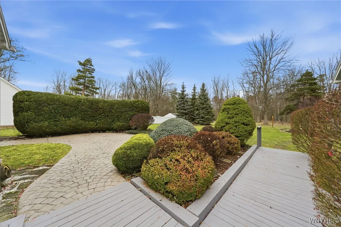 2420 Dodge Road, Amherst, New York 14051, Amherst, New York 14051, 3 Bedrooms Bedrooms, 6 Rooms Rooms,3 BathroomsBathrooms,Residential,For Sale,2420 Dodge Road, Amherst, New York 14051,0,B1650794