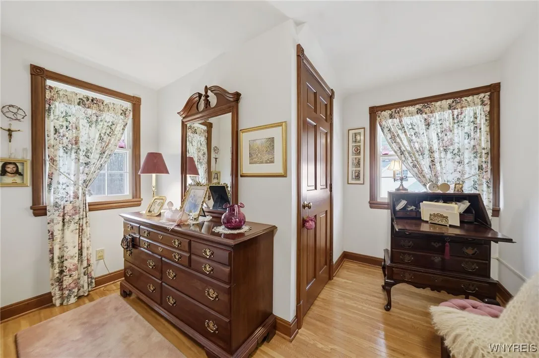 2420 Dodge Road, Amherst, New York 14051, Amherst, New York 14051, 3 Bedrooms Bedrooms, 6 Rooms Rooms,3 BathroomsBathrooms,Residential,For Sale,2420 Dodge Road, Amherst, New York 14051,0,B1650794