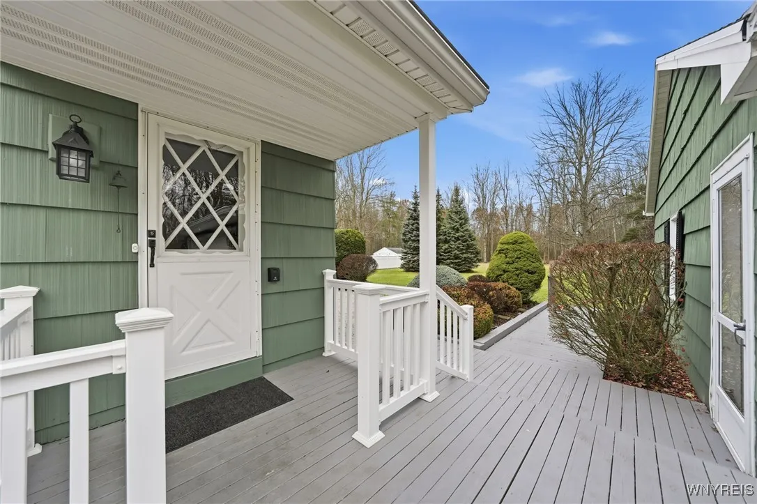 2420 Dodge Road, Amherst, New York 14051, Amherst, New York 14051, 3 Bedrooms Bedrooms, 6 Rooms Rooms,3 BathroomsBathrooms,Residential,For Sale,2420 Dodge Road, Amherst, New York 14051,0,B1650794