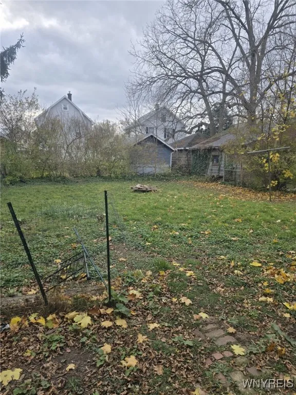 2225 South Avenue, Niagara Falls, New York 14305, Niagara Falls, New York 14305, 2 Bedrooms Bedrooms, 5 Rooms Rooms,1 BathroomBathrooms,Residential,For Sale,2225 South Avenue, Niagara Falls, New York 14305,0,B1651269