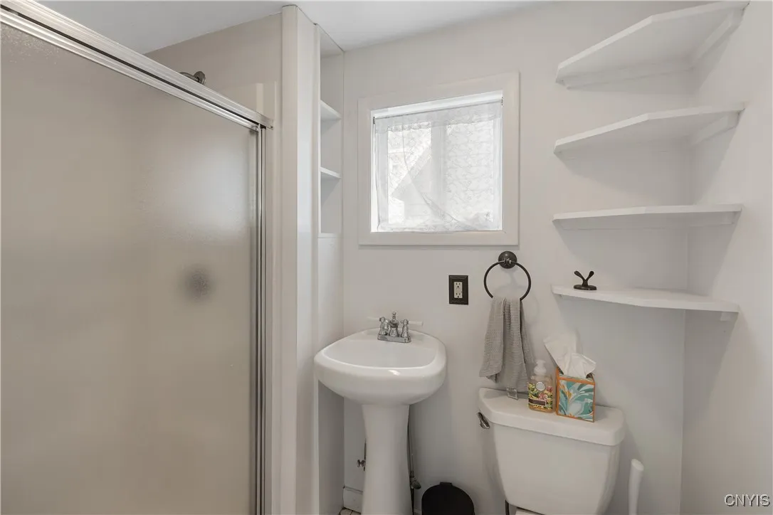 144 Durston Avenue, Syracuse, New York 13203, Syracuse, New York 13203, 4 Bedrooms Bedrooms, 10 Rooms Rooms,2 BathroomsBathrooms,Residential Lease,Closed,144 Durston Avenue, Syracuse, New York 13203,0,S1650061