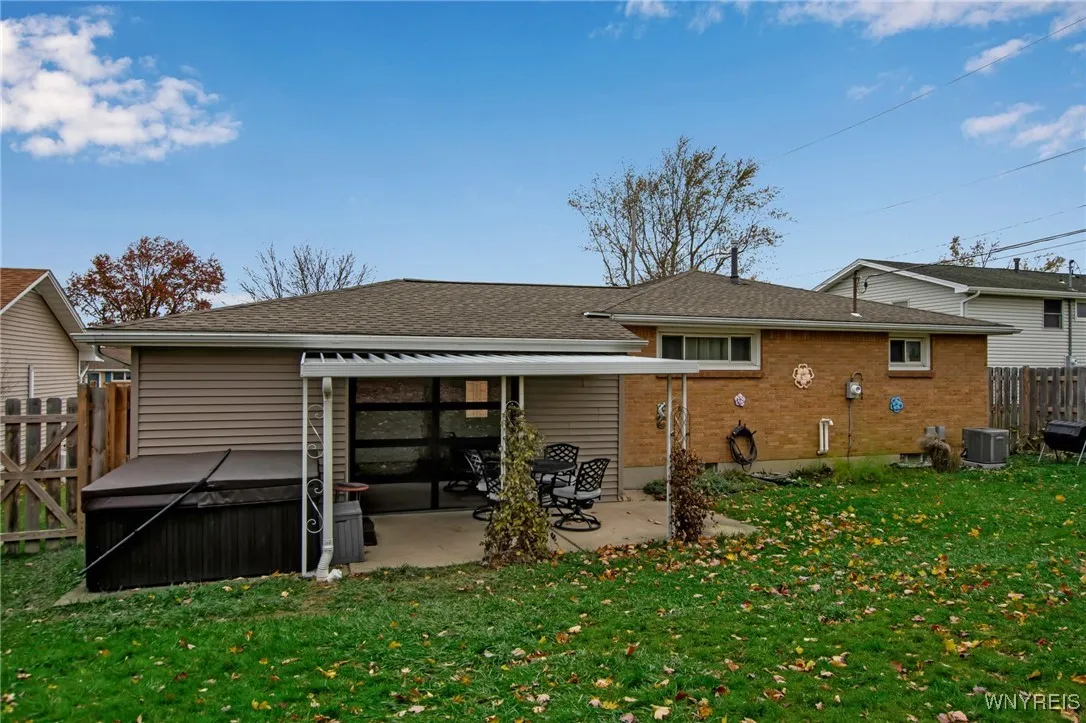 107 Patricia Drive, West Seneca, New York 14224, West Seneca, New York 14224, 3 Bedrooms Bedrooms, 7 Rooms Rooms,1 BathroomBathrooms,Residential,For Sale,107 Patricia Drive, West Seneca, New York 14224,0,B1651268