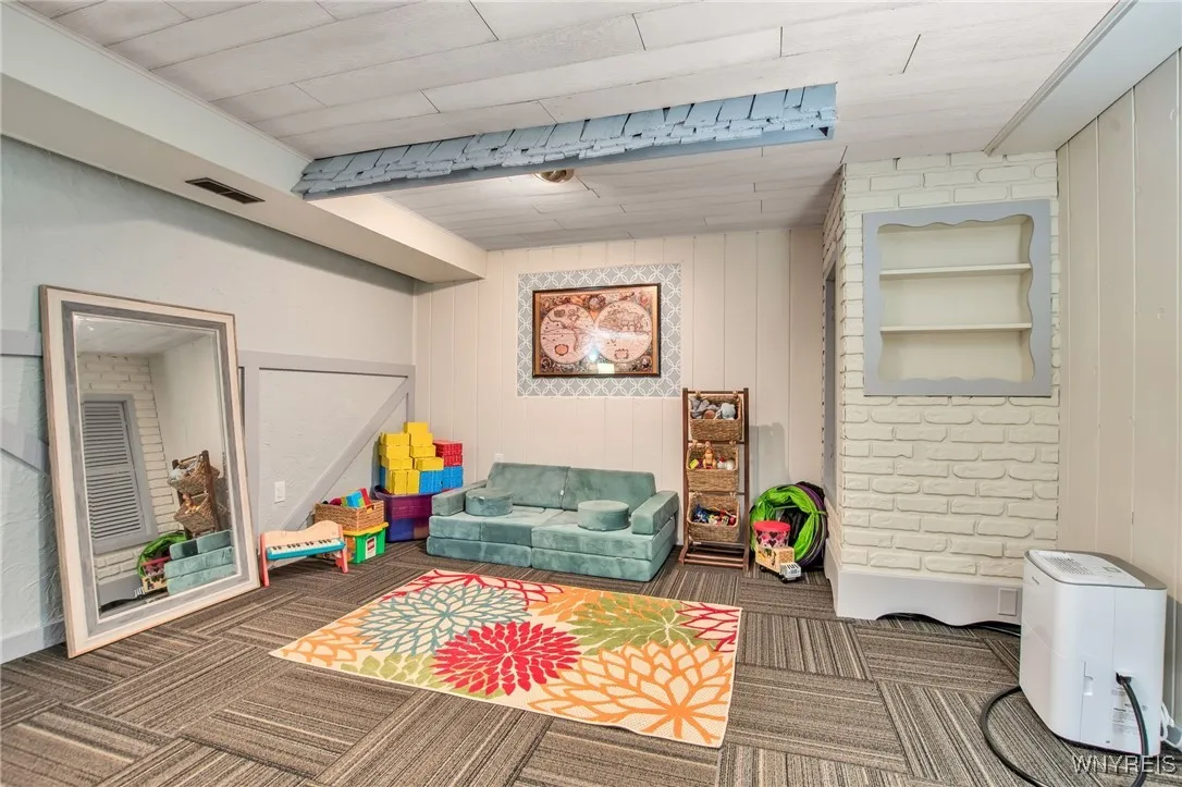 107 Patricia Drive, West Seneca, New York 14224, West Seneca, New York 14224, 3 Bedrooms Bedrooms, 7 Rooms Rooms,1 BathroomBathrooms,Residential,For Sale,107 Patricia Drive, West Seneca, New York 14224,0,B1651268