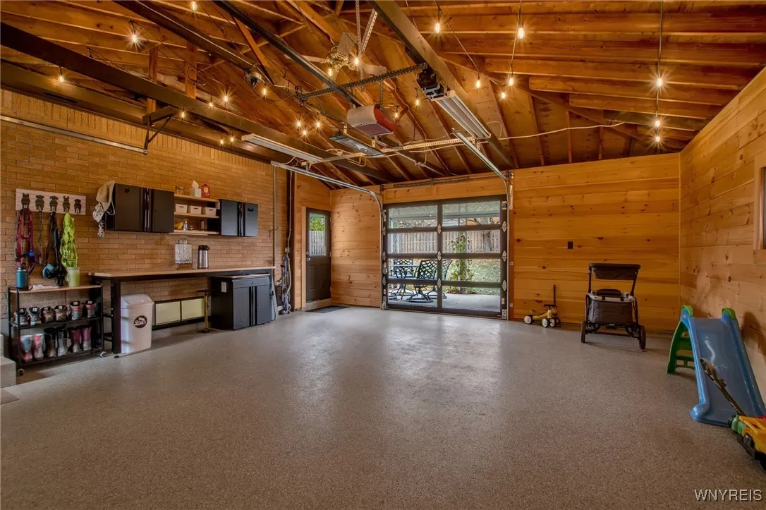 107 Patricia Drive, West Seneca, New York 14224, West Seneca, New York 14224, 3 Bedrooms Bedrooms, 7 Rooms Rooms,1 BathroomBathrooms,Residential,For Sale,107 Patricia Drive, West Seneca, New York 14224,0,B1651268