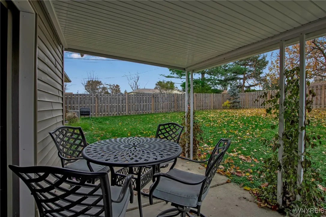 107 Patricia Drive, West Seneca, New York 14224, West Seneca, New York 14224, 3 Bedrooms Bedrooms, 7 Rooms Rooms,1 BathroomBathrooms,Residential,For Sale,107 Patricia Drive, West Seneca, New York 14224,0,B1651268