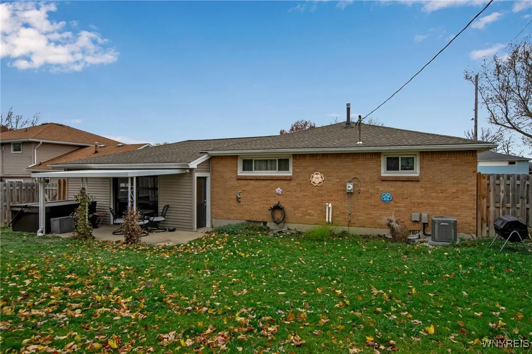 107 Patricia Drive, West Seneca, New York 14224, West Seneca, New York 14224, 3 Bedrooms Bedrooms, 7 Rooms Rooms,1 BathroomBathrooms,Residential,For Sale,107 Patricia Drive, West Seneca, New York 14224,0,B1651268