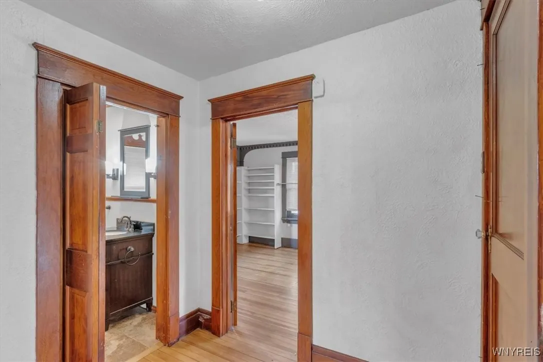 1315 Maple Avenue, Niagara Falls, New York 14305, Niagara Falls, New York 14305, 3 Bedrooms Bedrooms, 8 Rooms Rooms,1 BathroomBathrooms,Residential,For Sale,1315 Maple Avenue, Niagara Falls, New York 14305,0,B1651134