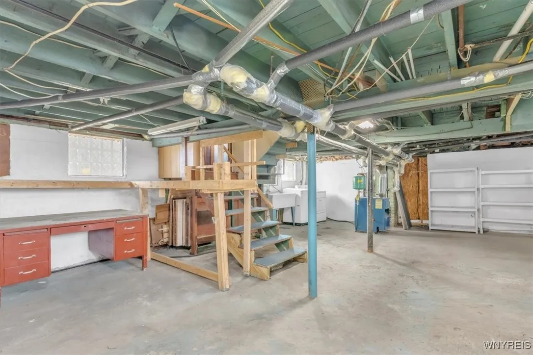 1315 Maple Avenue, Niagara Falls, New York 14305, Niagara Falls, New York 14305, 3 Bedrooms Bedrooms, 8 Rooms Rooms,1 BathroomBathrooms,Residential,For Sale,1315 Maple Avenue, Niagara Falls, New York 14305,0,B1651134