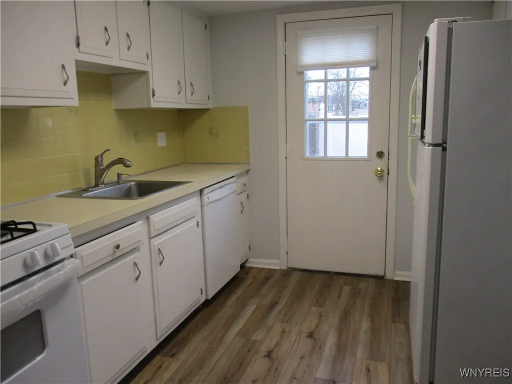 105 Carriage Drive 7, Orchard Park, New York 14127, Orchard Park, New York 14127, 3 Bedrooms Bedrooms, 7 Rooms Rooms,1 BathroomBathrooms,Residential,For Sale,105 Carriage Drive 7, Orchard Park, New York 14127,0,B1651307