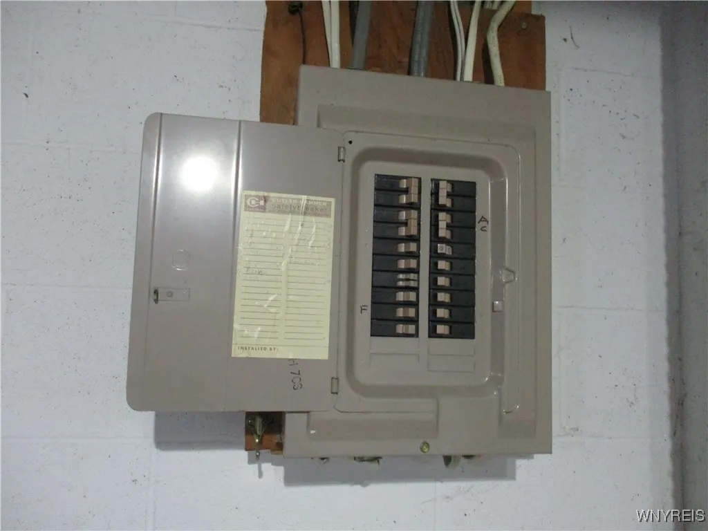 105 Carriage Drive 7, Orchard Park, New York 14127, Orchard Park, New York 14127, 3 Bedrooms Bedrooms, 7 Rooms Rooms,1 BathroomBathrooms,Residential,For Sale,105 Carriage Drive 7, Orchard Park, New York 14127,0,B1651307