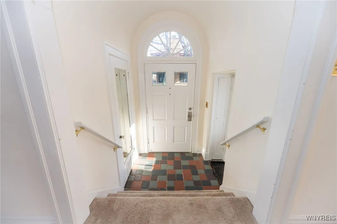 5198 Lake Shore Road, Hamburg, New York 14075, Hamburg, New York 14075, 5 Bedrooms Bedrooms, 12 Rooms Rooms,3 BathroomsBathrooms,Residential,For Sale,5198 Lake Shore Road, Hamburg, New York 14075,0,B1649839