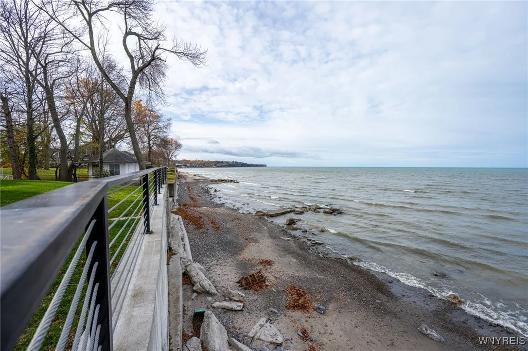 5198 Lake Shore Road, Hamburg, New York 14075, Hamburg, New York 14075, 5 Bedrooms Bedrooms, 12 Rooms Rooms,3 BathroomsBathrooms,Residential,For Sale,5198 Lake Shore Road, Hamburg, New York 14075,0,B1649839