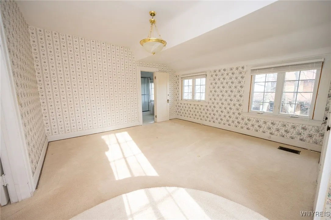 5198 Lake Shore Road, Hamburg, New York 14075, Hamburg, New York 14075, 5 Bedrooms Bedrooms, 12 Rooms Rooms,3 BathroomsBathrooms,Residential,For Sale,5198 Lake Shore Road, Hamburg, New York 14075,0,B1649839