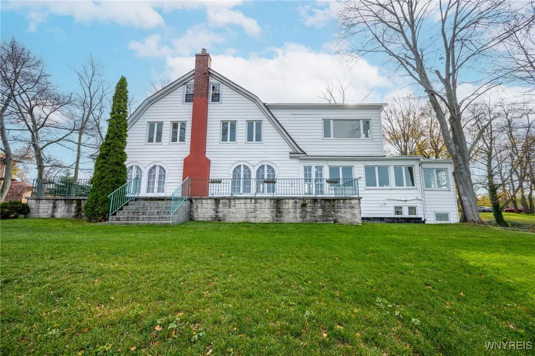 5198 Lake Shore Road, Hamburg, New York 14075, Hamburg, New York 14075, 5 Bedrooms Bedrooms, 12 Rooms Rooms,3 BathroomsBathrooms,Residential,For Sale,5198 Lake Shore Road, Hamburg, New York 14075,0,B1649839