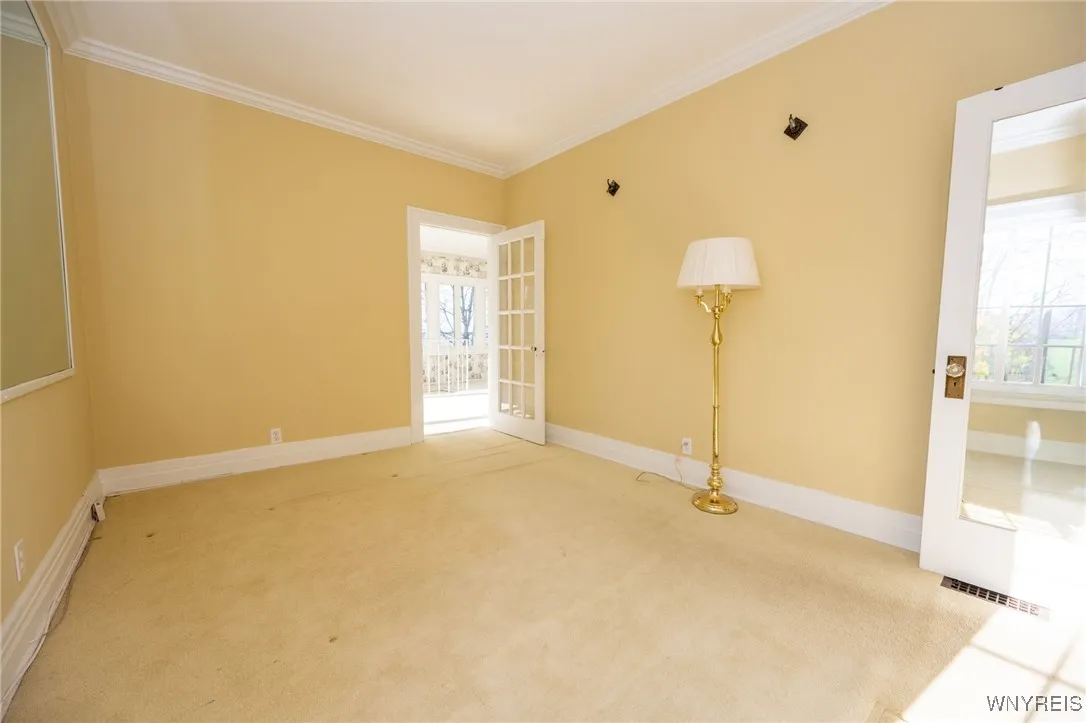 5198 Lake Shore Road, Hamburg, New York 14075, Hamburg, New York 14075, 5 Bedrooms Bedrooms, 12 Rooms Rooms,3 BathroomsBathrooms,Residential,For Sale,5198 Lake Shore Road, Hamburg, New York 14075,0,B1649839